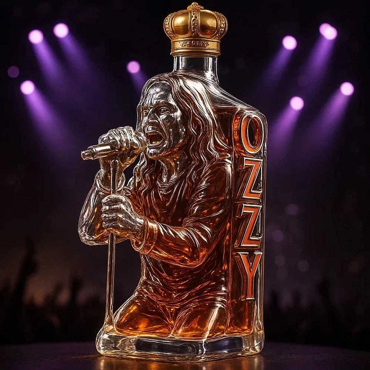 Mia Ottawa - Artistic Whiskey Bottle