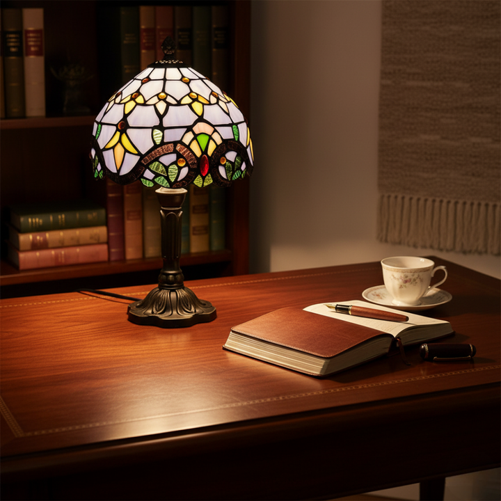 Mia Ottawa - Elegant Stained Glass Lamp