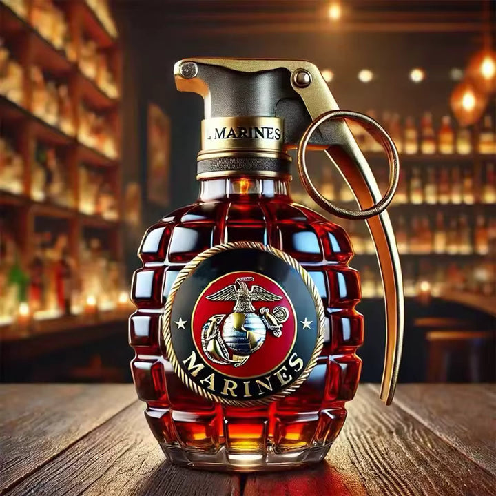 Mia Ottawa - Granate Whisky Flask