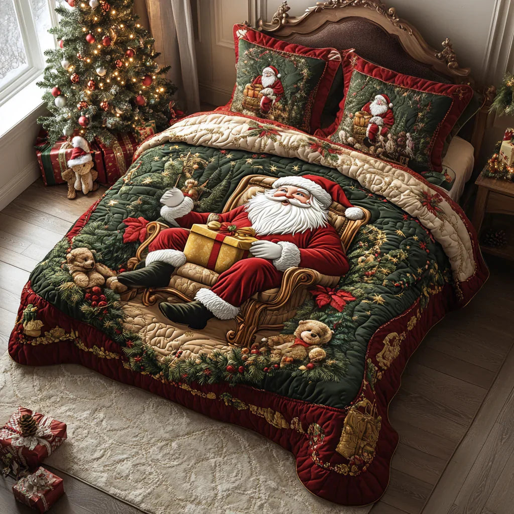Mia Ottawa - 3-Piece Quilted Bedding Set with Santa Claus Design
